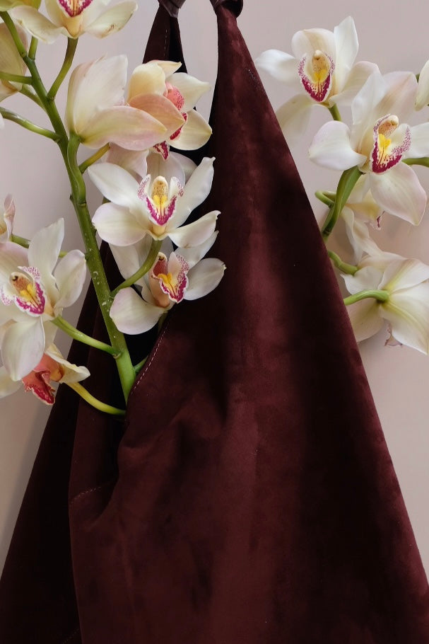 "La Memoria" Wine Suede Tote