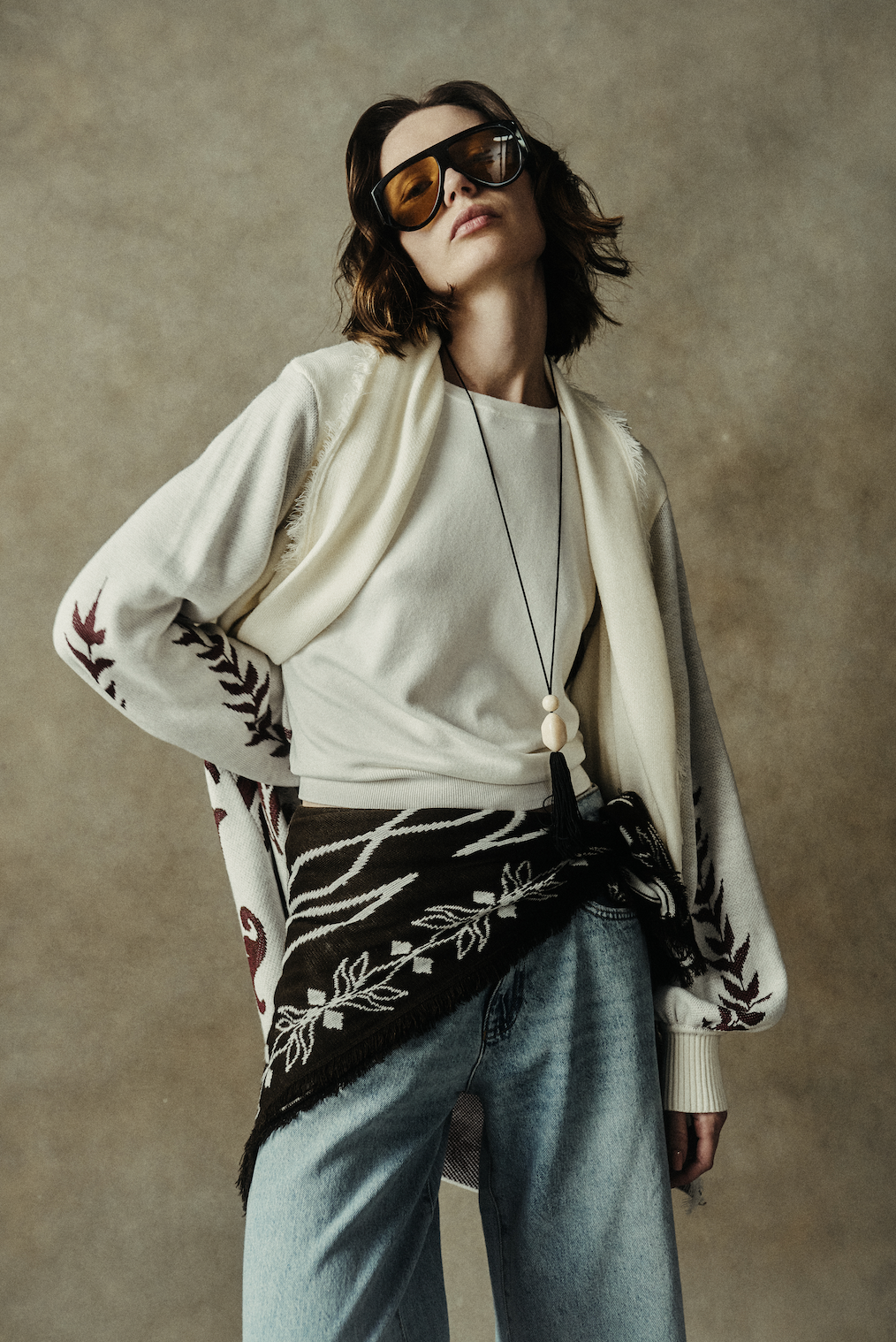 "LA JEFA" CARDIGAN IVORY